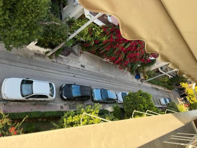 Spacious And Sunny Appartment In Cholargos 雅典 外观 照片