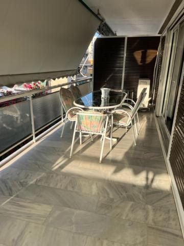 Spacious And Sunny Appartment In Cholargos 雅典 外观 照片