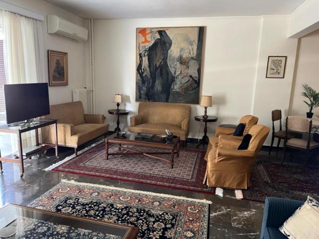 Spacious And Sunny Appartment In Cholargos 雅典 外观 照片