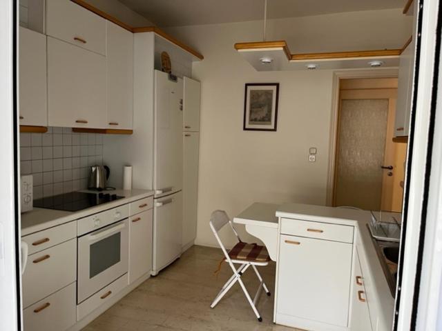 Spacious And Sunny Appartment In Cholargos 雅典 外观 照片