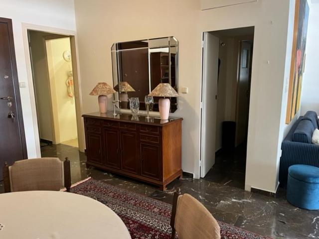 Spacious And Sunny Appartment In Cholargos 雅典 外观 照片